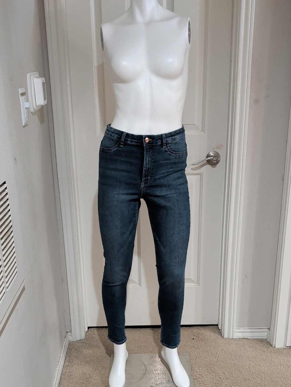 H&M Dark Wash High-Rise Skinny Jeans Women's 8